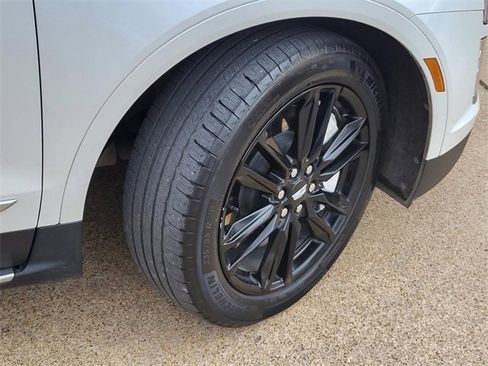 Used 2023 Cadillac XT5 Sportv image 6