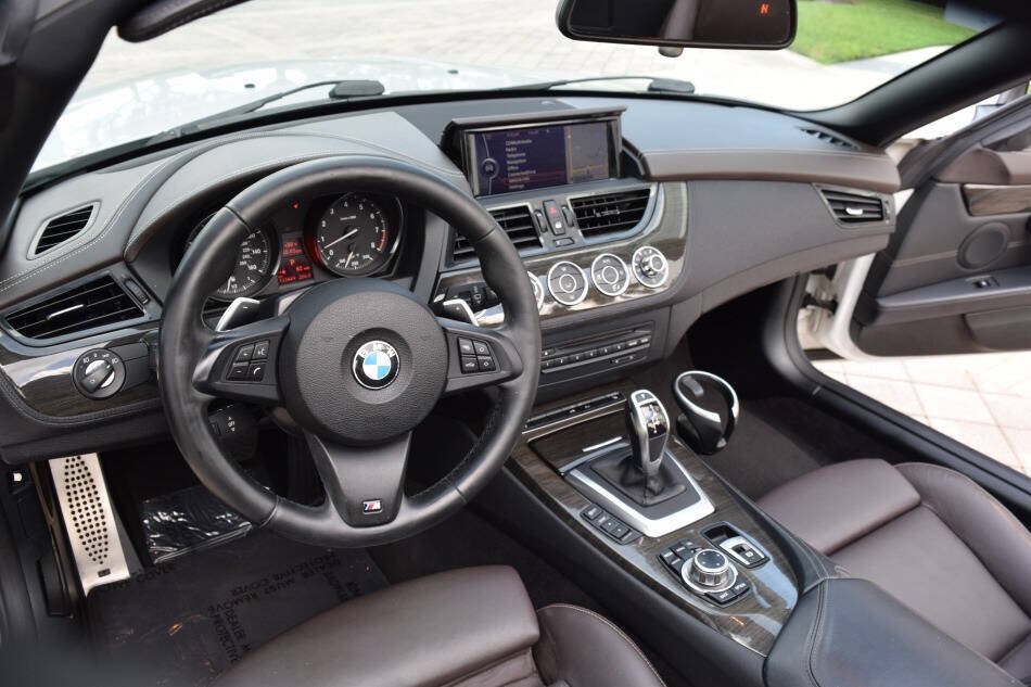 Used 2014 BMW Z4 sDrive35i RWD image 50
