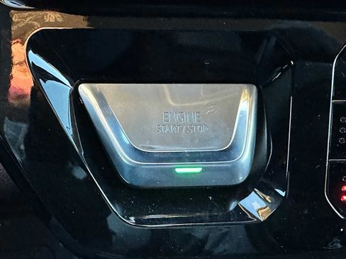 New 2026 GMC Sierra 3500 Denali w/ Denali Reserve Package image 34