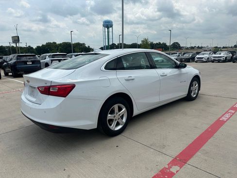 Used 2024 Chevrolet Malibu LT FWD image 5