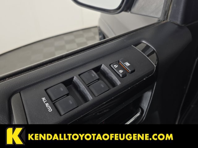 Used 2017 Toyota 4Runner TRD Off-Road Premium AWD/4WD image 25