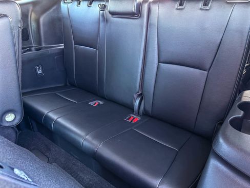 Used 2023 Toyota Highlander Limited AWD/4WD image 21