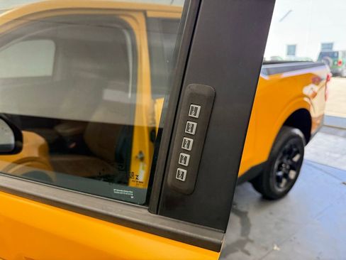 Used 2022 Ford Maverick Lariat w/ Lariat Luxury Package image 20