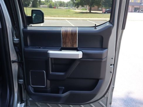 Used 2019 Ford F150 Lariat w/ Equipment Group 502A Luxury AWD/4WD image 25