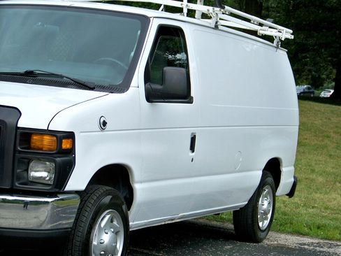 Used 2013 Ford E-150 and Econoline 150 w/ PWR Group image 19