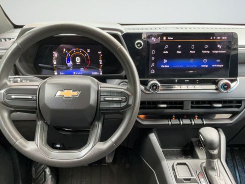 Used 2023 Chevrolet Colorado W/T RWD image 13
