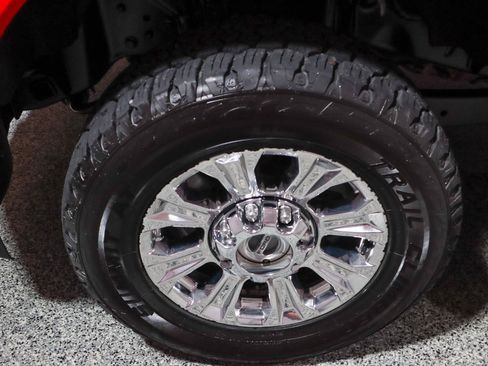 Used 2017 Ford F250 Lariat w/ Chrome Package AWD/4WD image 11