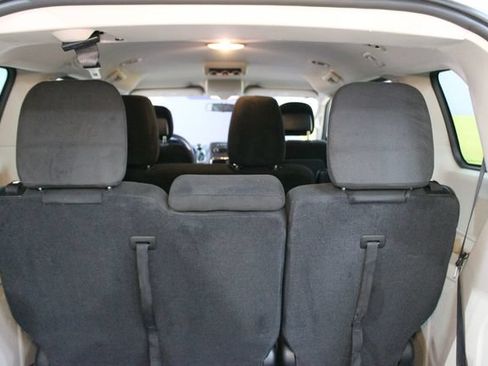 Used 2017 Dodge Grand Caravan SE w/ Power Window Group FWD image 16