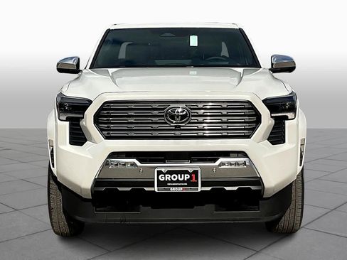 Used 2025 Toyota Tacoma Limited image 3