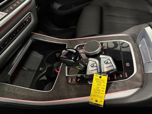 Used 2022 BMW X5 xDrive40i w/ Parking Assistance Package AWD/4WD image 15