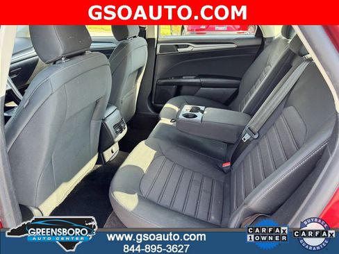 Used 2020 Ford Fusion SE image 29