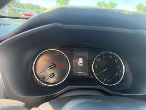 Certified 2021 Toyota RAV4 LE AWD/4WD image 11