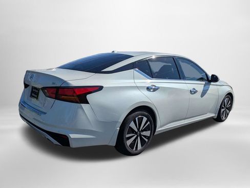 Used 2021 Nissan Altima 2.5 SL FWD image 4