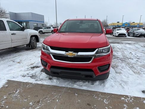 Used 2020 Chevrolet Colorado W/T w/ WT Convenience Package image 3