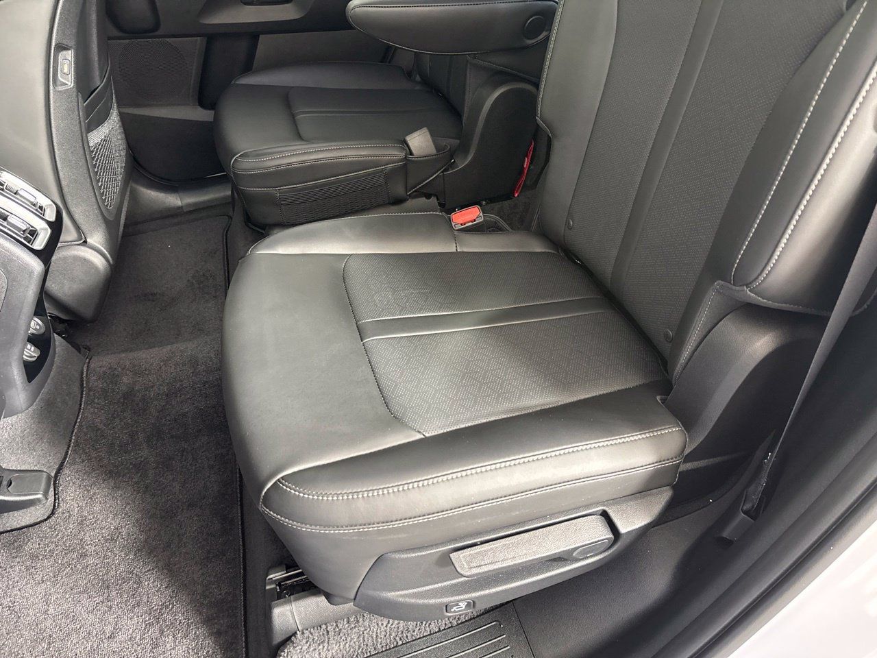 Used 2023 Kia Sorento SX FWD image 25