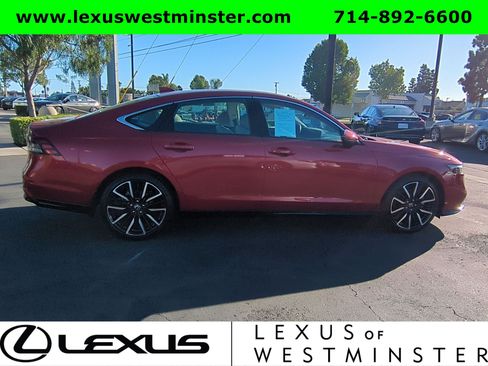 Used 2024 Honda Accord Touring image 4