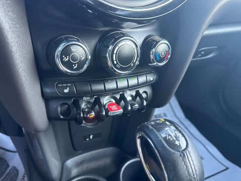 Used 2019 MINI Cooper Convertible w/ Signature Upholstery Package image 8