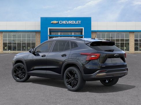 New 2026 Chevrolet Trax ACTIV FWD image 3