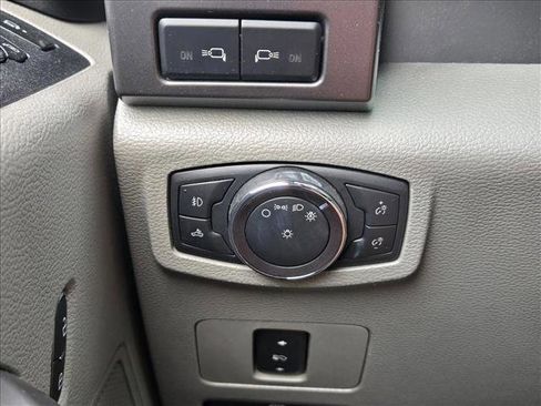 Used 2019 Ford F250 XLT w/ XLT Premium Package image 11