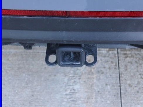 Used 2025 Volkswagen Atlas SE image 9