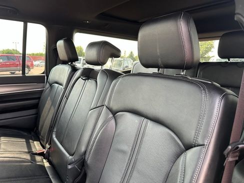 Used 2024 Jeep Wagoneer Series II AWD/4WD image 21
