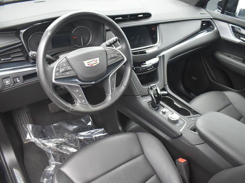 Used 2024 Cadillac XT5 Premium Luxury AWD/4WD image 12