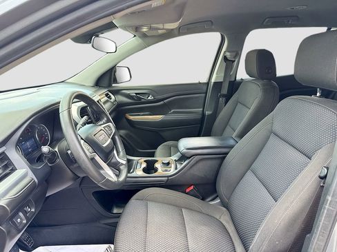 Used 2023 GMC Acadia SLE w/ Driver Convenience Package FWD image 10