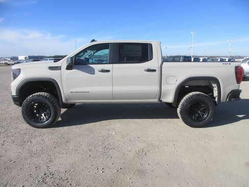 New 2026 GMC Sierra 1500 Pro w/ Pro Value Package image 9