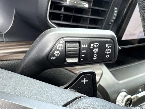 Used 2020 Ford Explorer Limited image 42