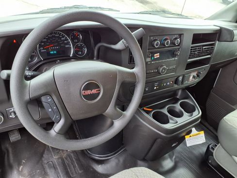 New 2026 GMC Savana 4500 w/ Power Convenience Package image 4