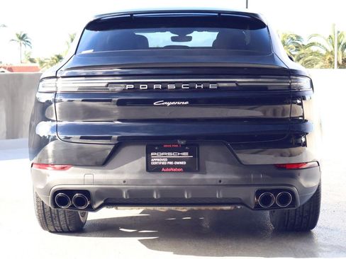 Certified 2024 Porsche Cayenne Coupe image 10