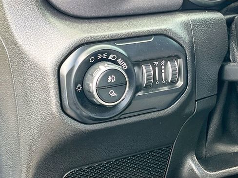 Certified 2020 Jeep Gladiator Mojave image 10