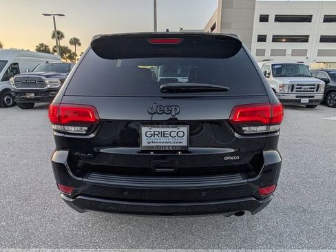 Used 2021 Jeep Grand Cherokee Laredo X image 10