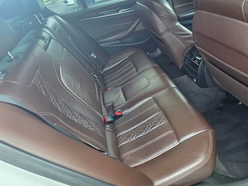 Used 2018 BMW 540i RWD image 19