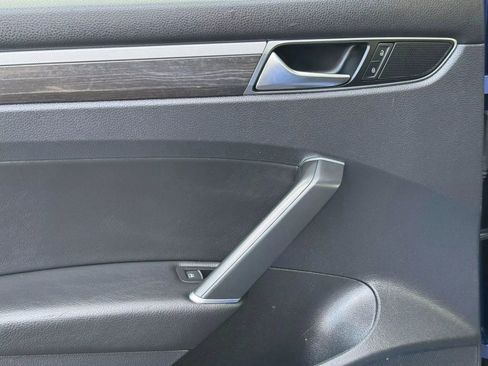 Used 2017 Volkswagen Passat 1.8T SE image 50