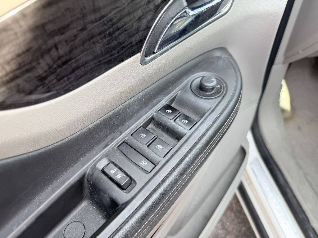 Used 2014 Buick Encore Leather FWD image 8
