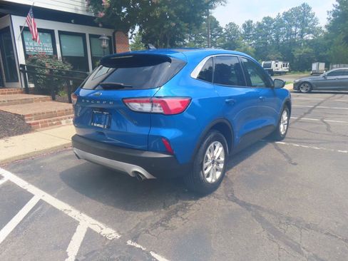 Used 2020 Ford Escape SE FWD image 8