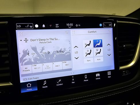 Used 2022 Chrysler Pacifica Limited w/ S Appearance Package FWD image 26