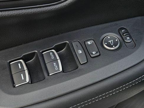 Used 2024 Honda HR-V EX-L image 15