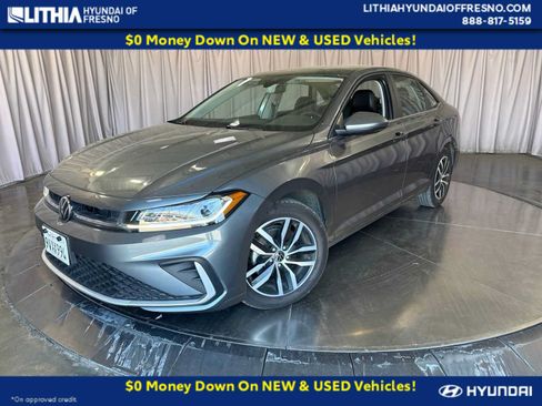 Used 2026 Volkswagen Jetta SE FWD image 1