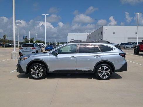 Used 2020 Subaru Outback Limited AWD/4WD image 3