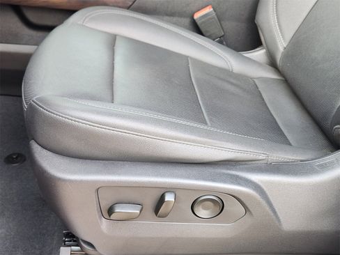 Used 2023 GMC Sierra 1500 SLT w/ SLT Convenience Package image 36