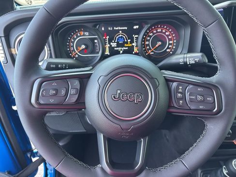 New 2026 Jeep Gladiator Sport AWD/4WD image 13