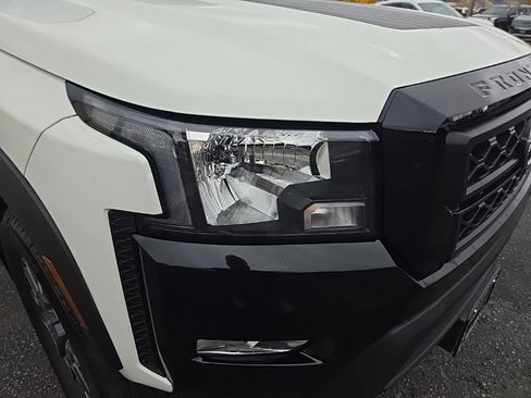 Certified 2024 Nissan Frontier SV w/ Hardbody Edition image 31