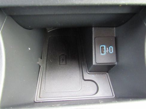 Used 2024 Ford Edge Titanium AWD/4WD image 19