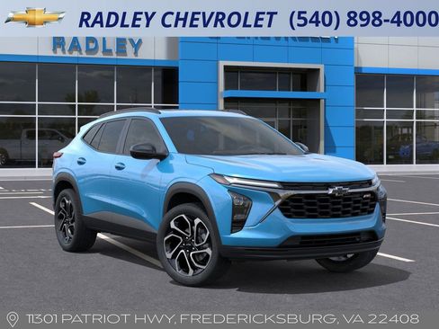 New 2026 Chevrolet Trax RS w/ Sunroof Package image 7