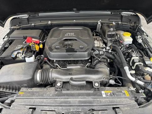 Used 2022 Jeep Wrangler Unlimited Sport AWD/4WD image 33