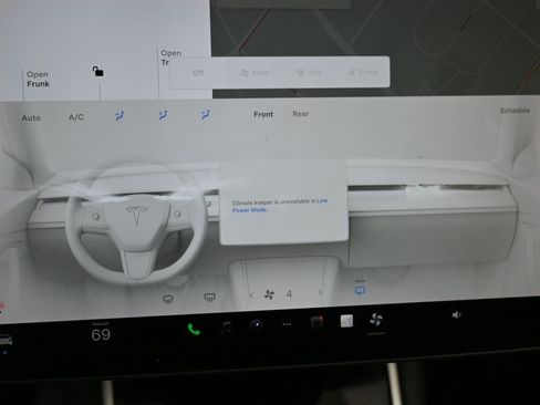 Used 2018 Tesla Model 3 Long Range image 31