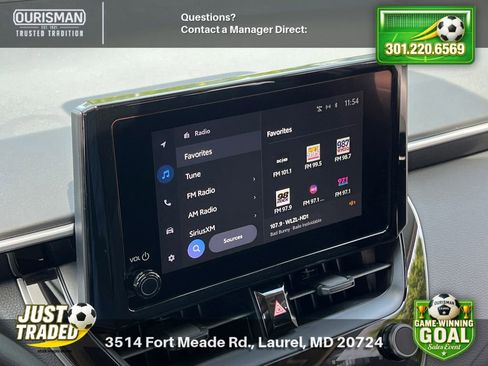 Used 2025 Toyota Corolla LE FWD image 11