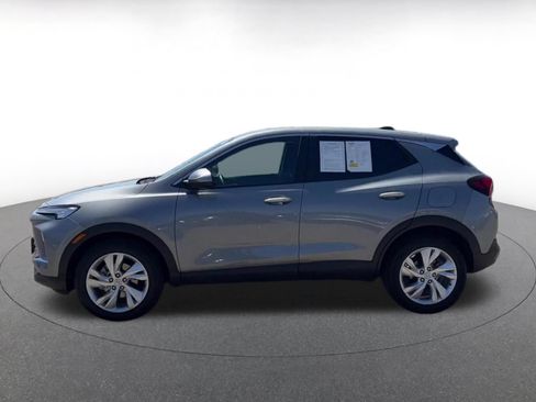 Used 2025 Buick Encore GX Preferred FWD image 9